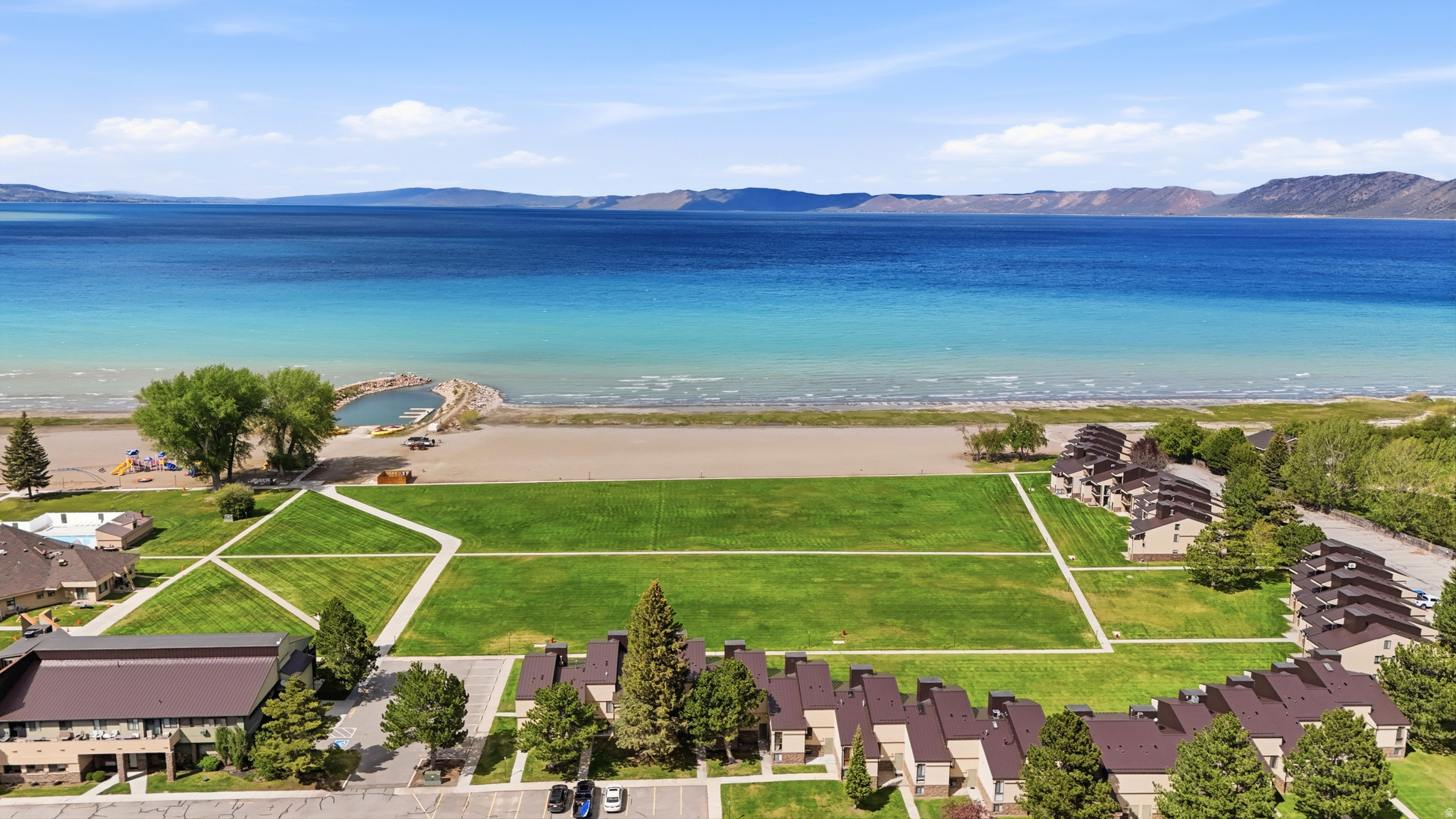 IDEAL BEACH - Residential