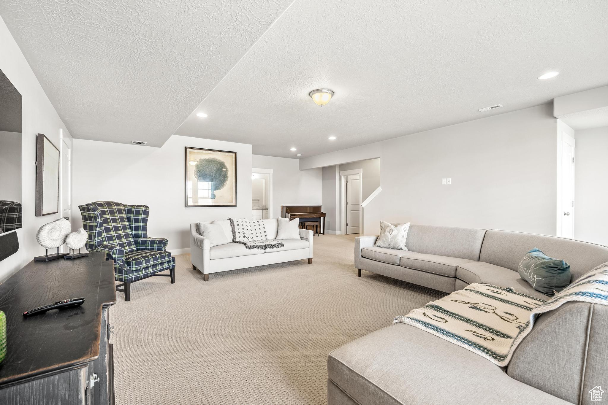 KENNECOTT - Residential