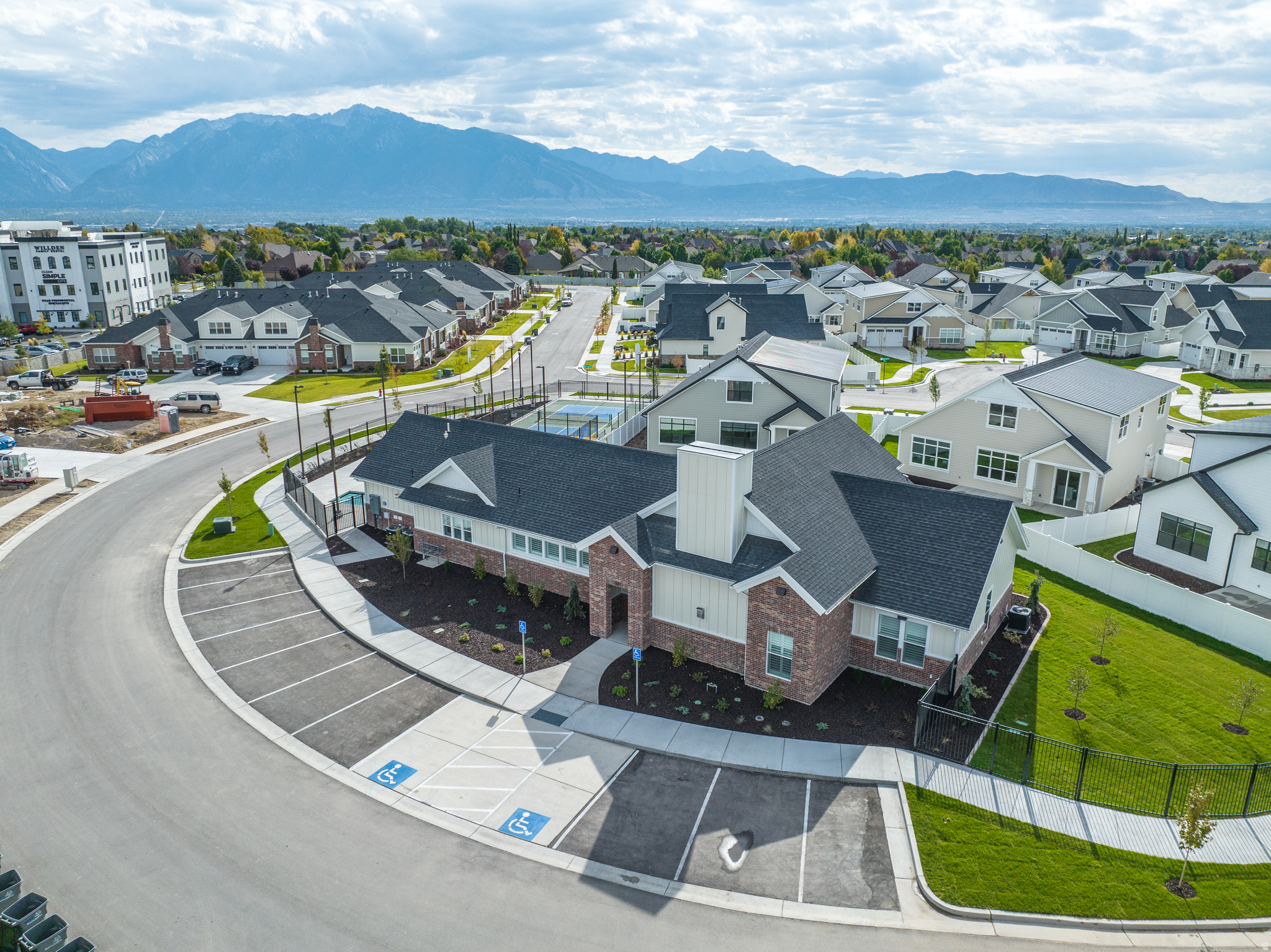 VILLAS AT STONE CREEK 55+ COMMUNITY - Residential