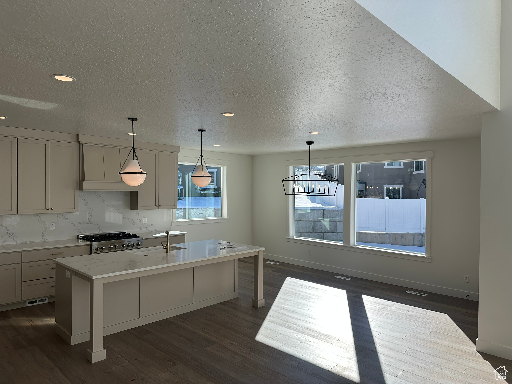 AMBLEVIEW ESTATES - Residential