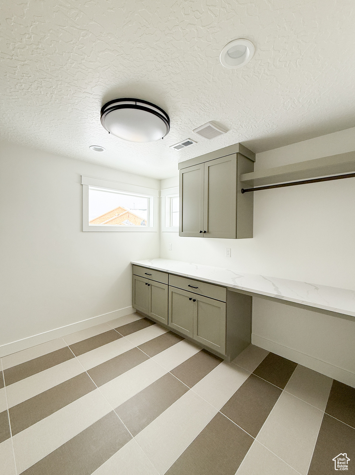AMBLEVIEW ESTATES - Residential