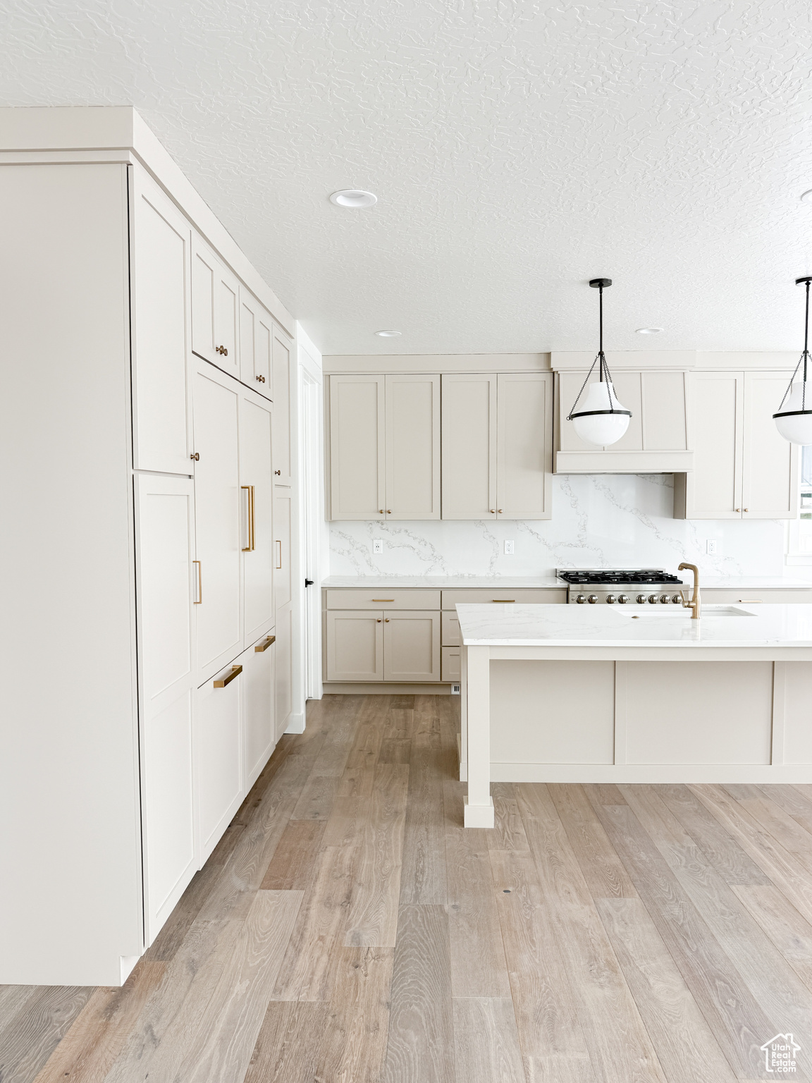 AMBLEVIEW ESTATES - Residential