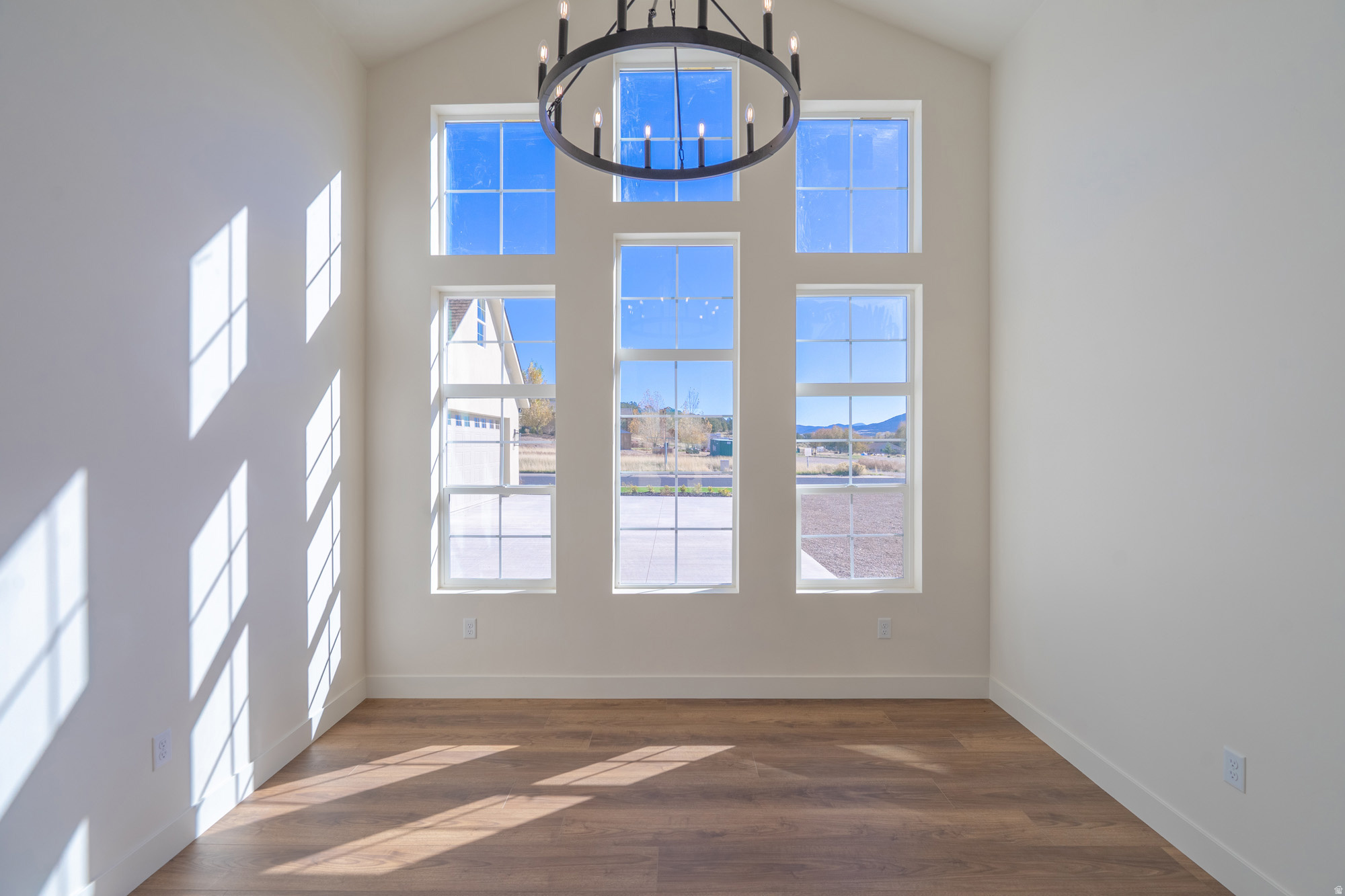 NORTH HILL EST - Residential