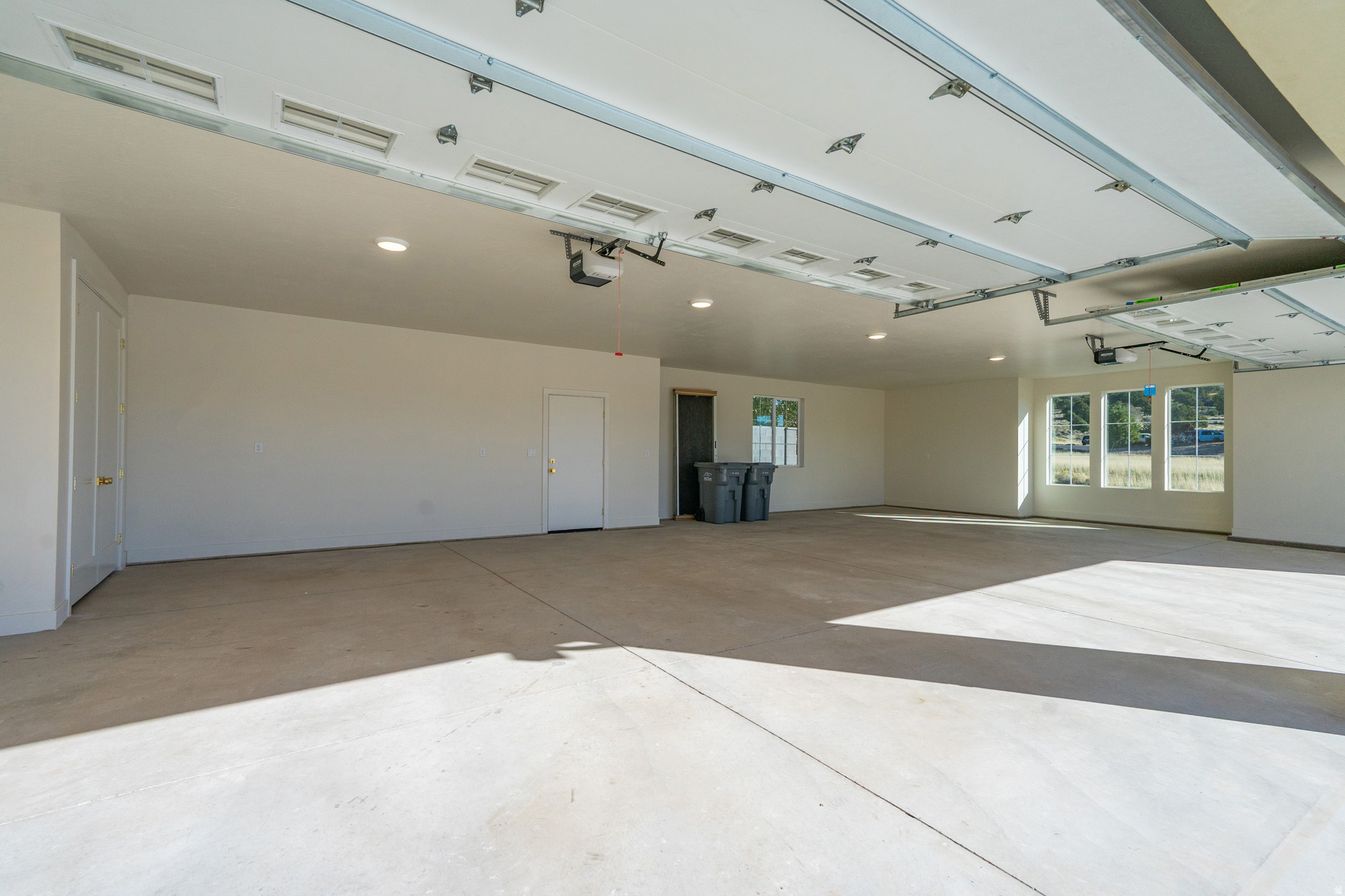 NORTH HILL EST - Residential