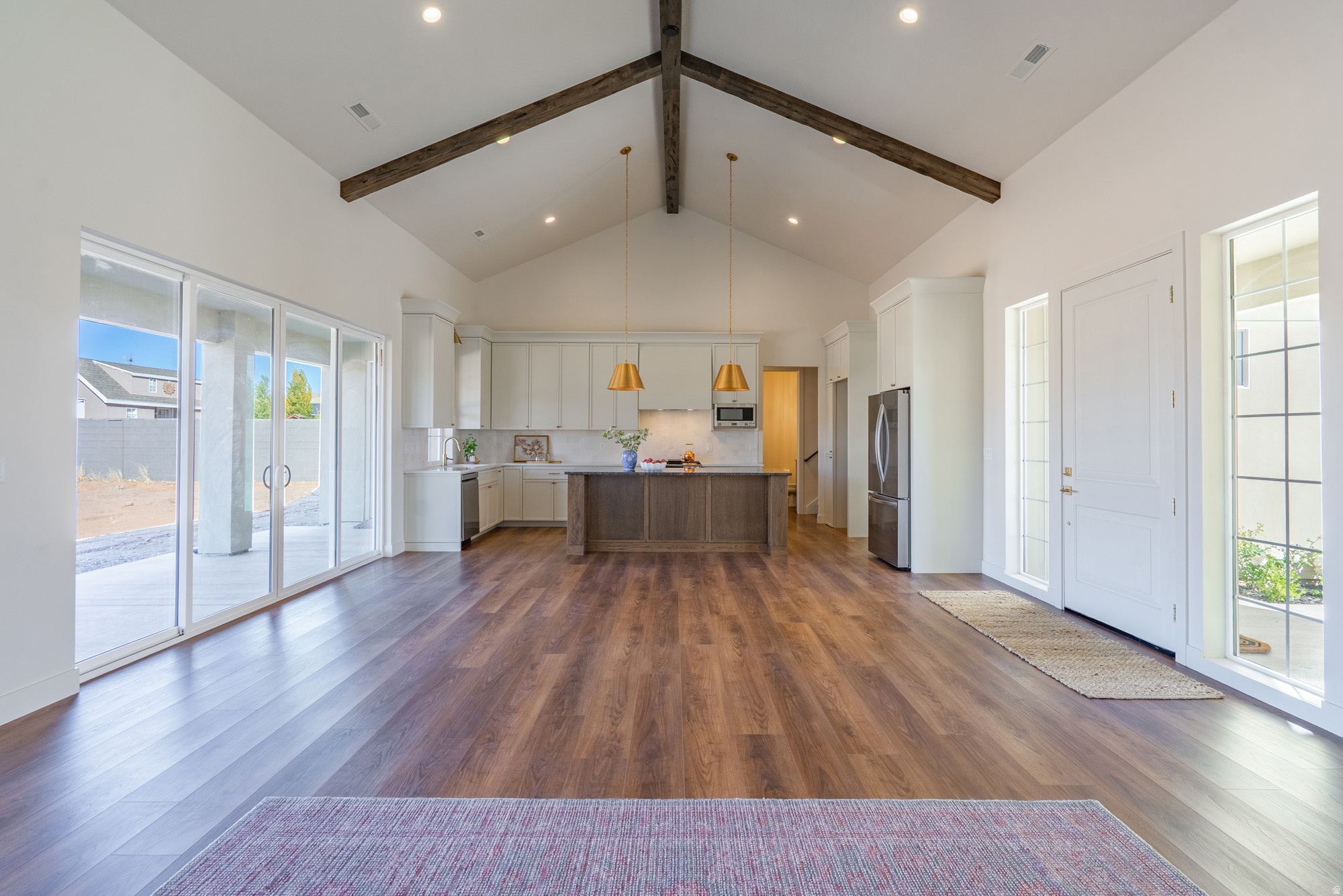 NORTH HILL EST - Residential