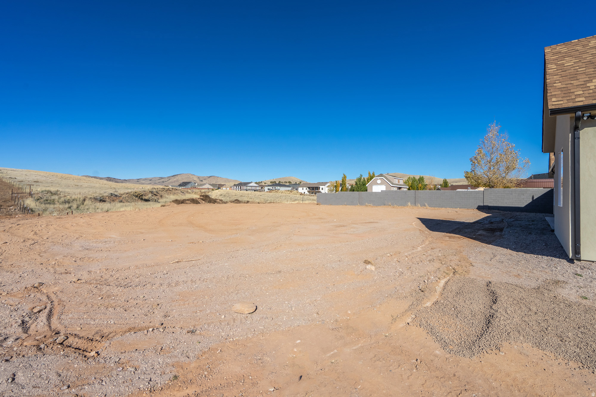 NORTH HILL EST - Residential