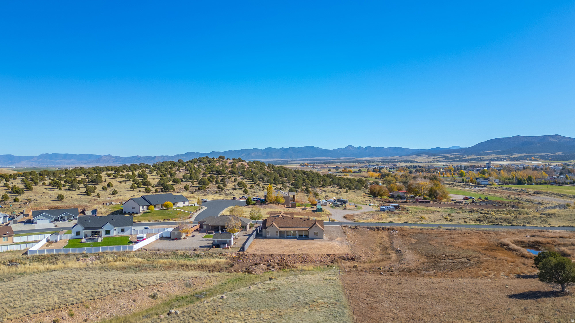 NORTH HILL EST - Residential