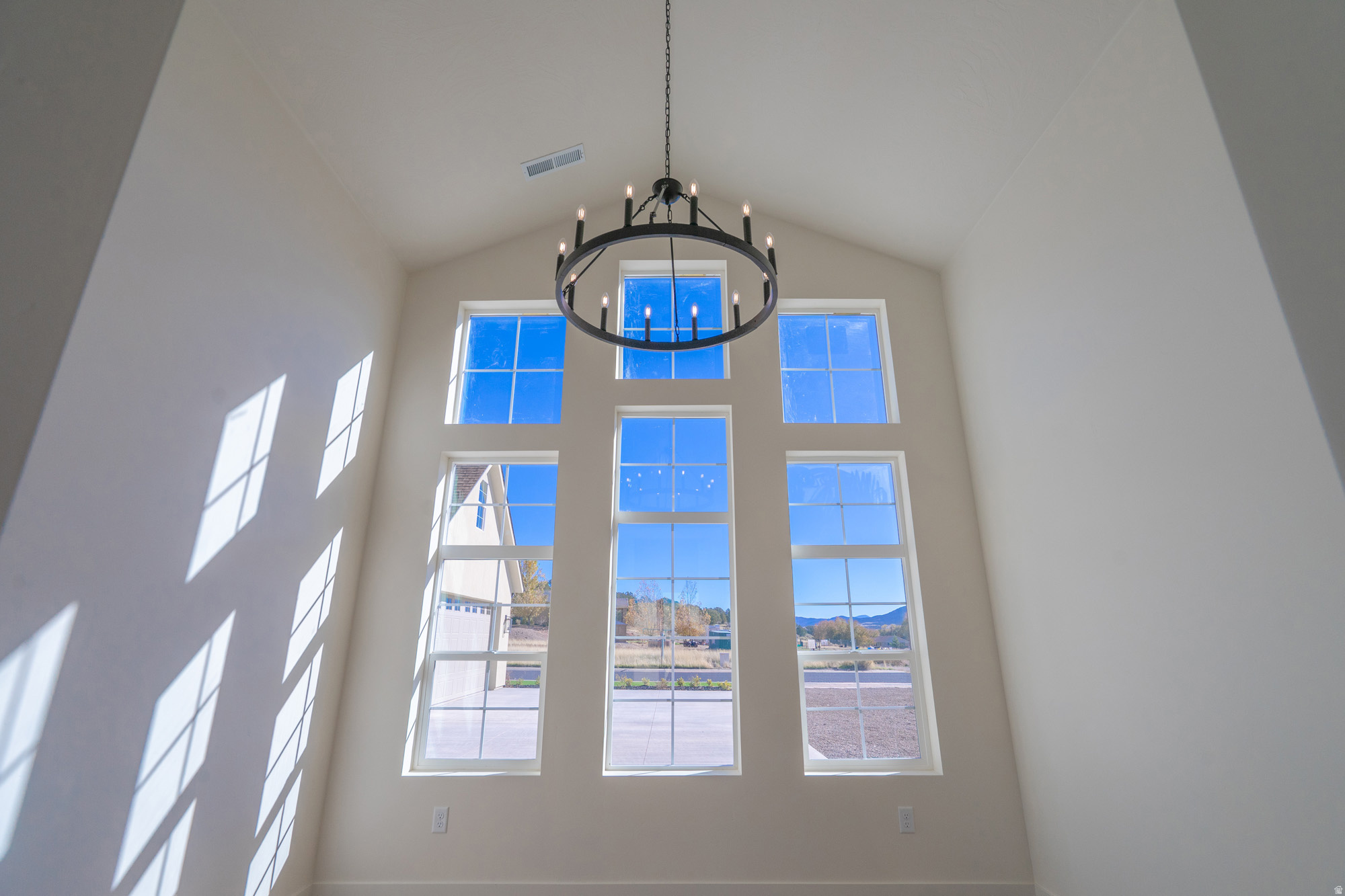 NORTH HILL EST - Residential