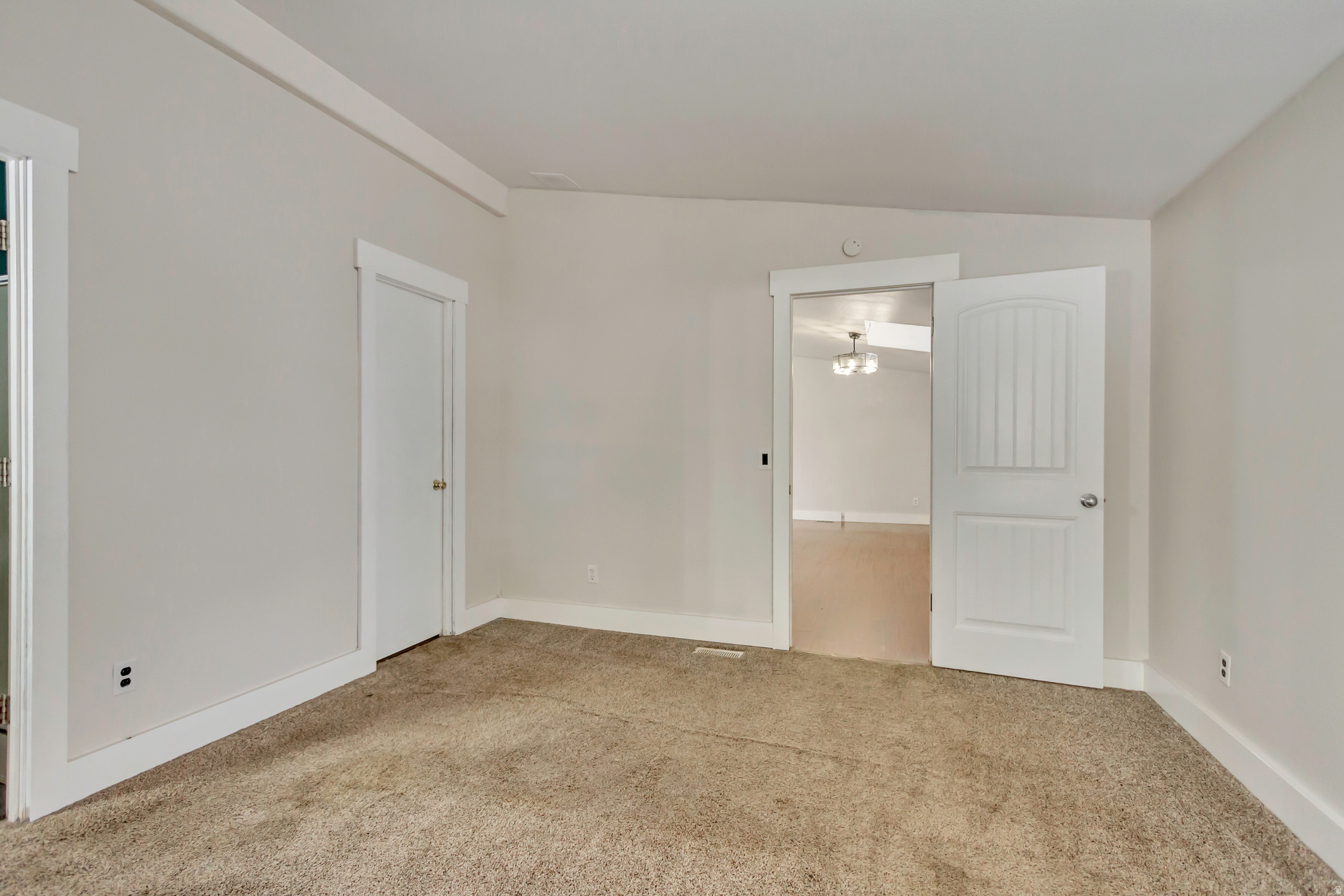 RIDGEWOOD ESTATES - Residential