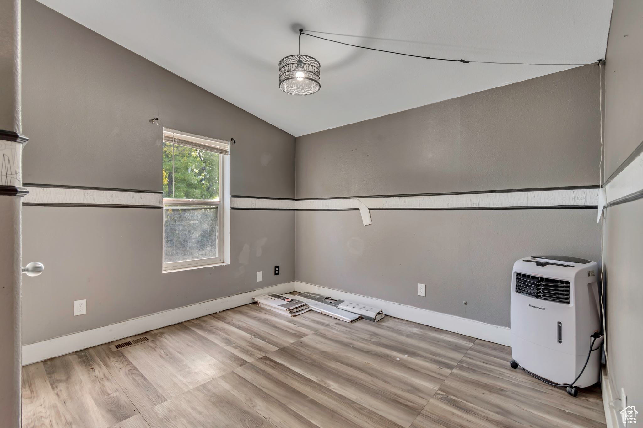 RIDGEWOOD ESTATES - Residential