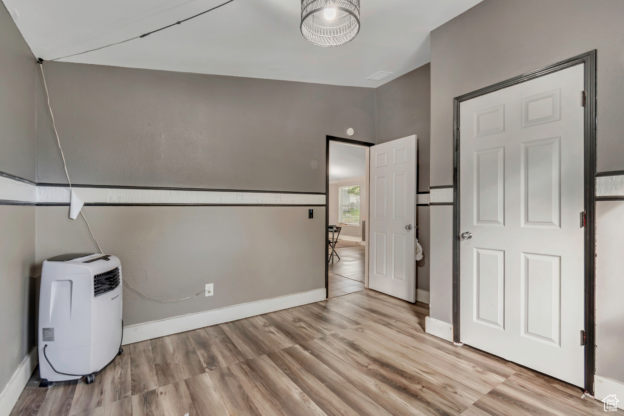 RIDGEWOOD ESTATES - Residential