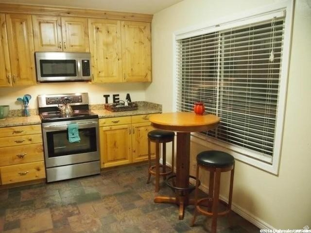 CANYON RIM - Residential