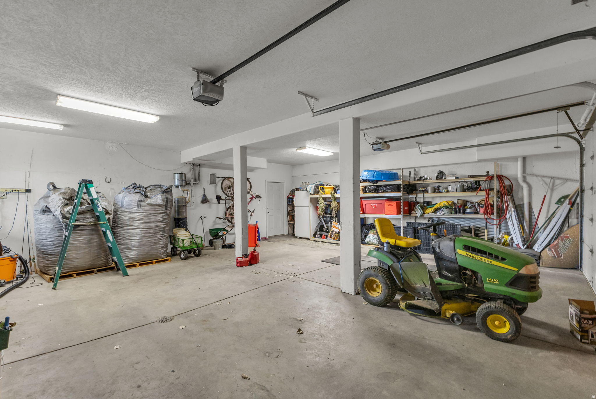 NORTH SUMMIT - Residential