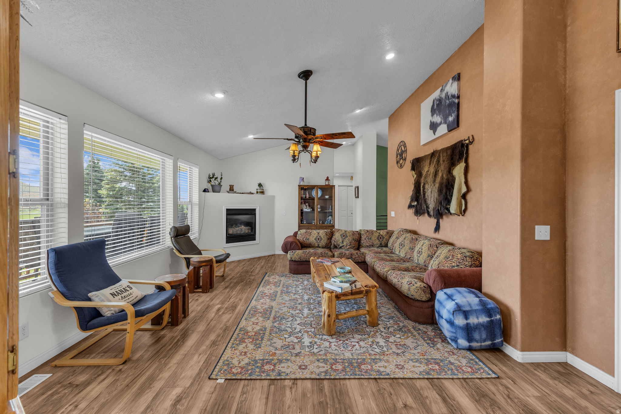 NORTH SUMMIT - Residential