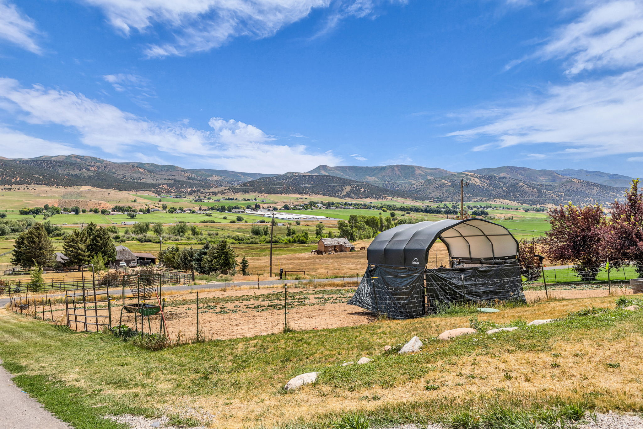 NORTH SUMMIT - Residential