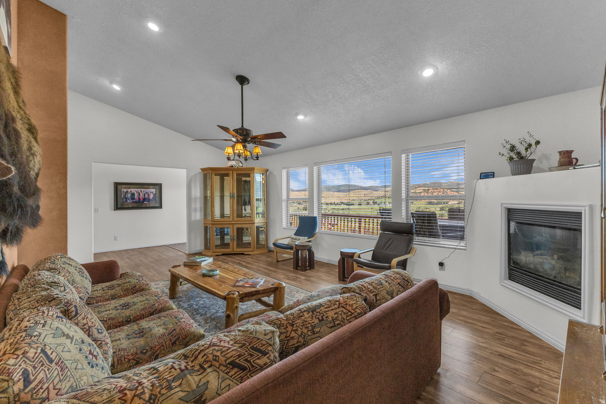 NORTH SUMMIT - Residential