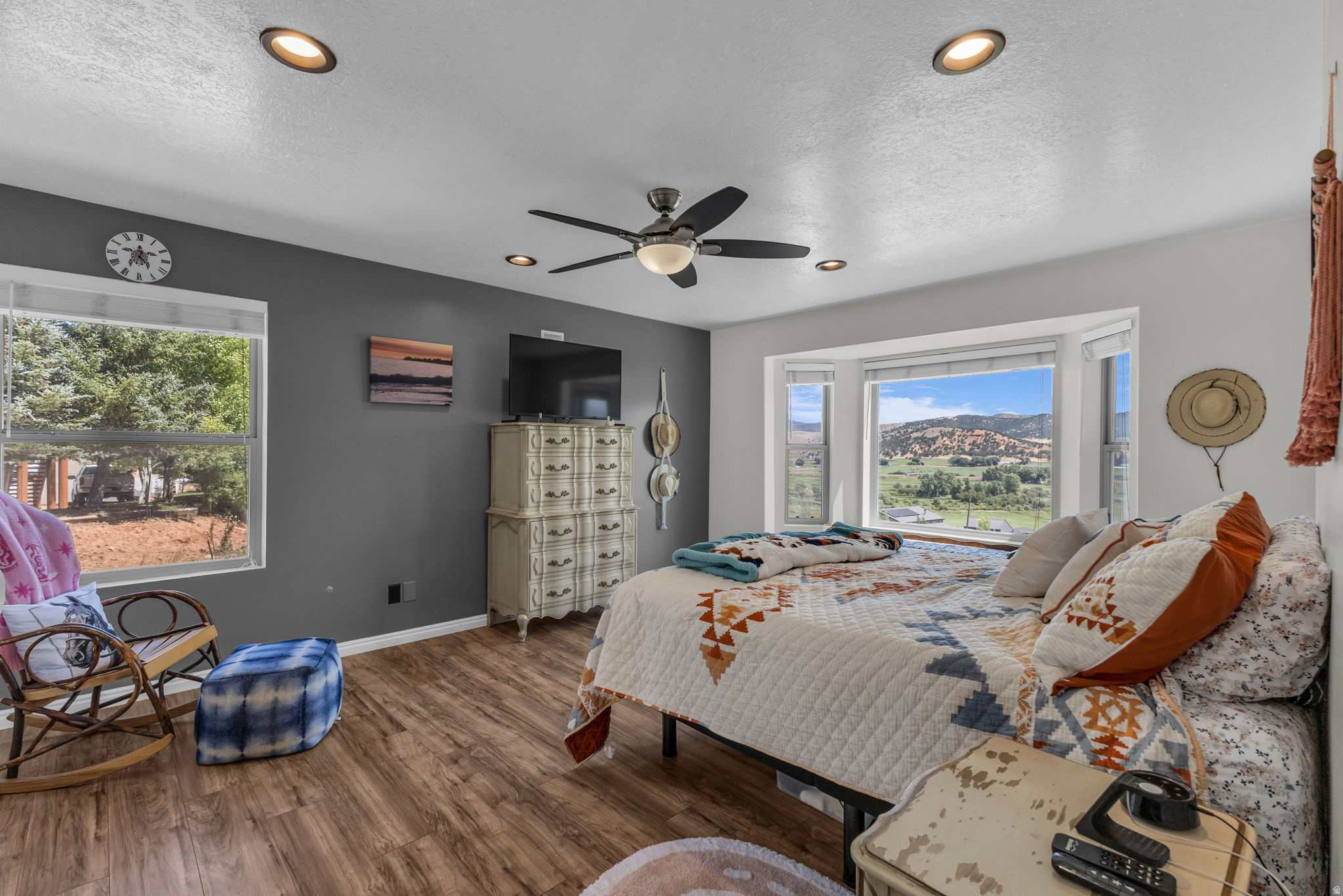 NORTH SUMMIT - Residential