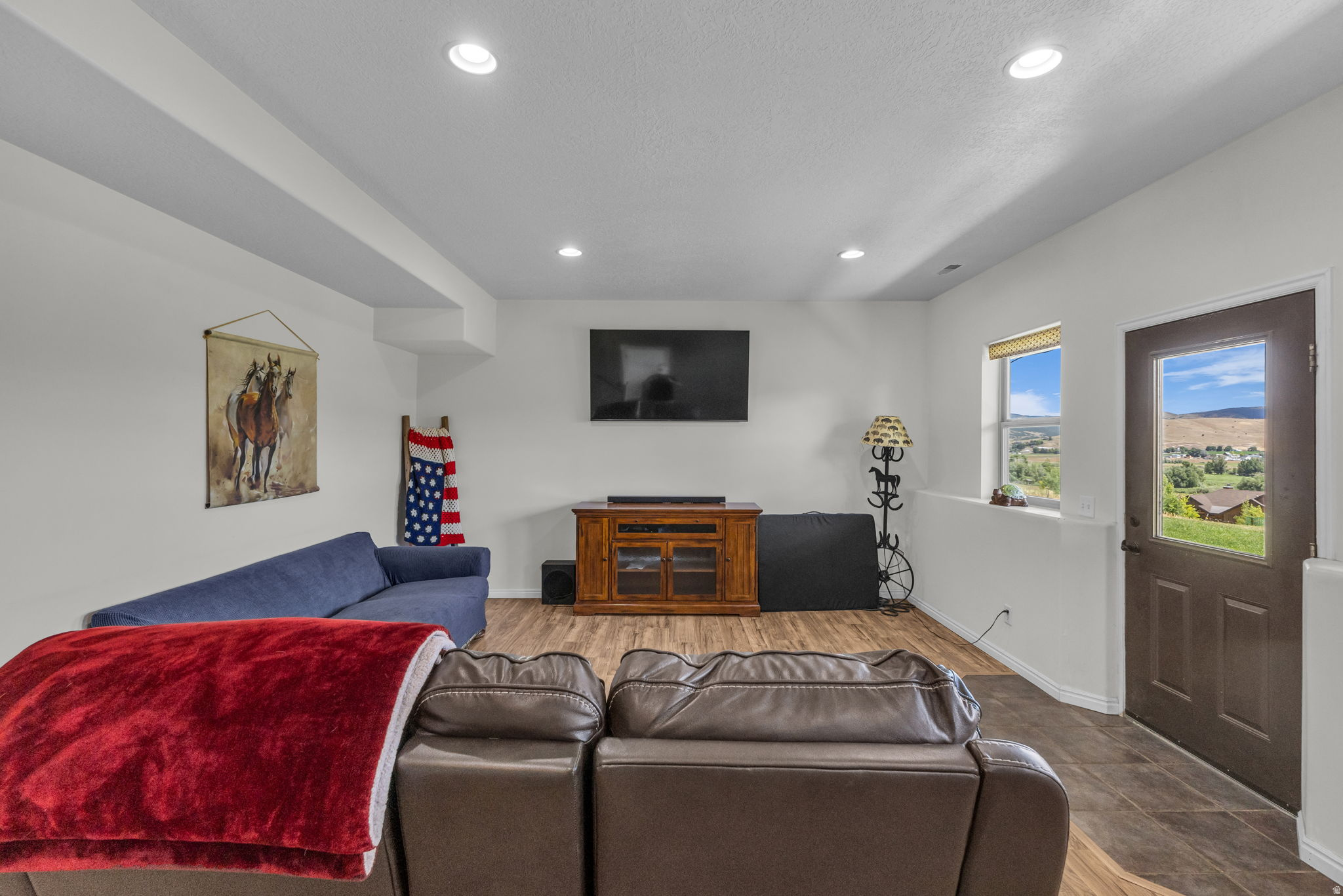 NORTH SUMMIT - Residential