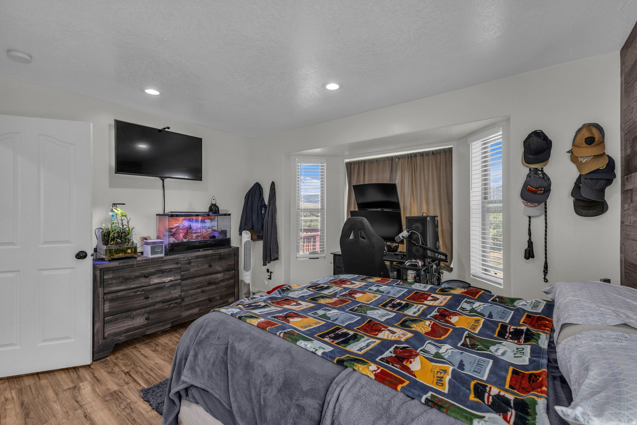 NORTH SUMMIT - Residential