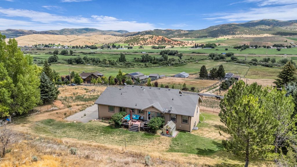 Photo of 878 S WEST HOYTSVILLE RD, Hoytsville, UT 84017 (MLS # 2138823)