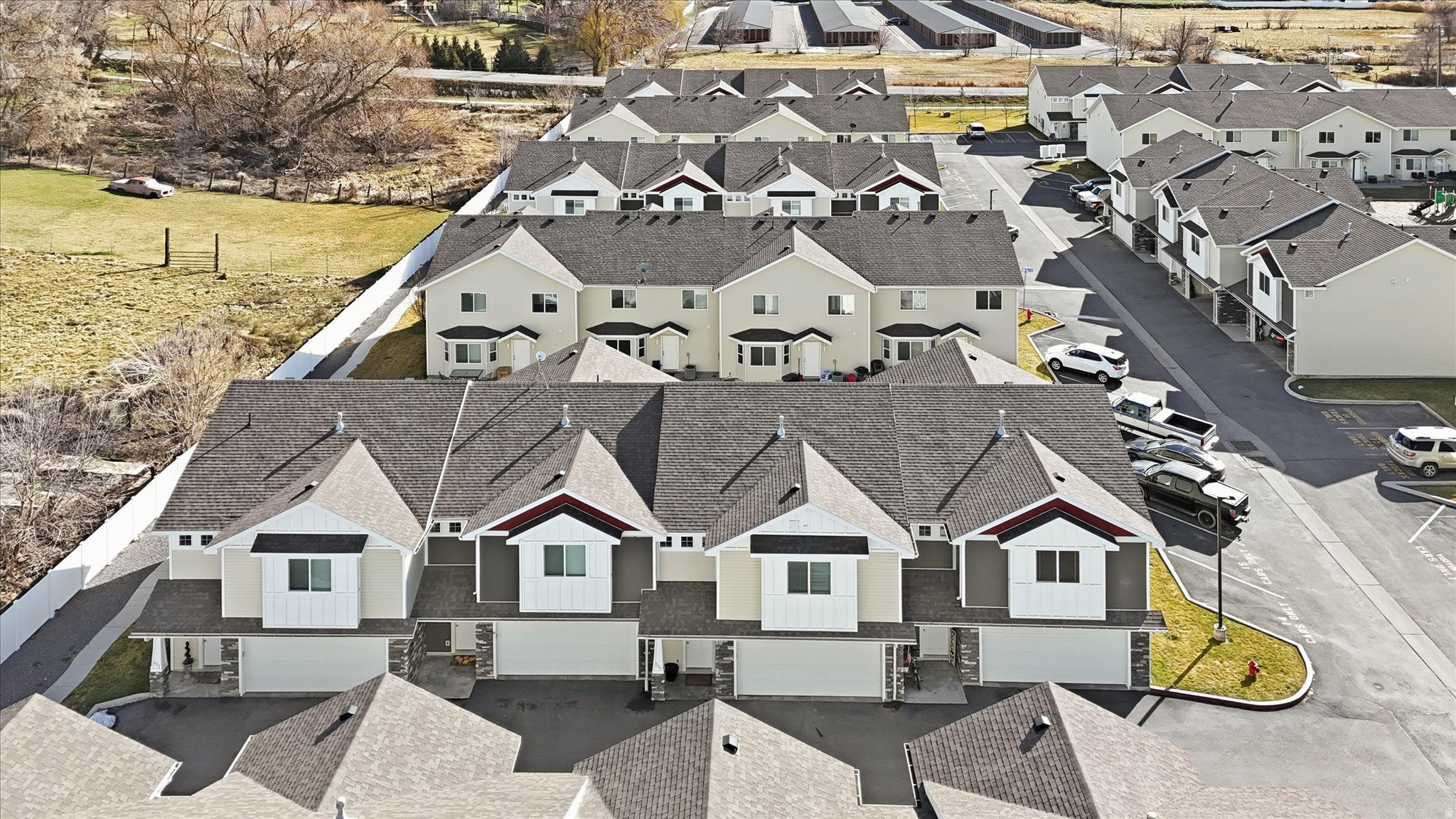 GREEN MEADOW VILLAS - Residential