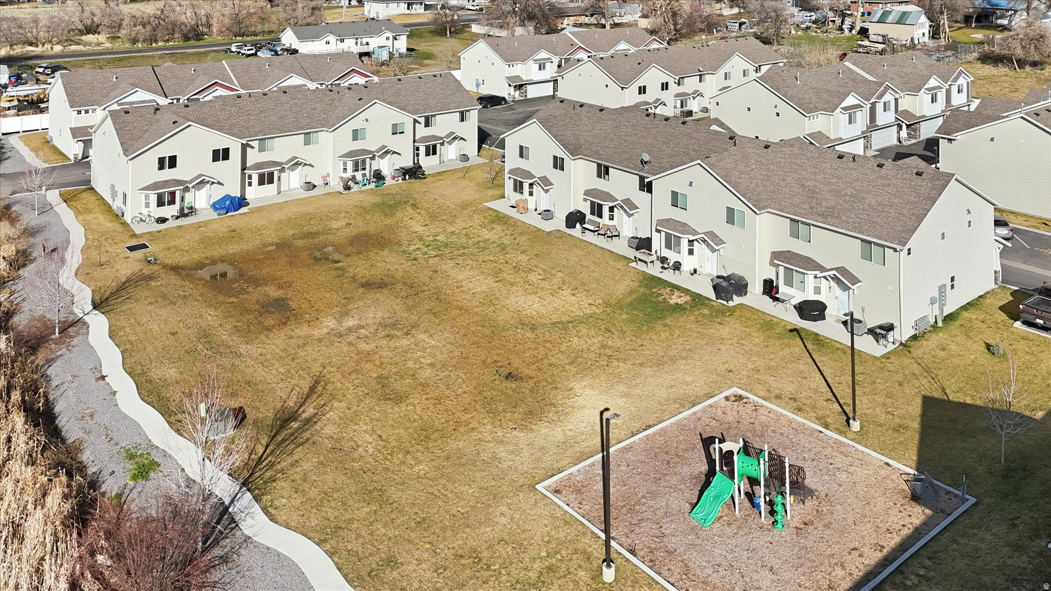 GREEN MEADOW VILLAS - Residential