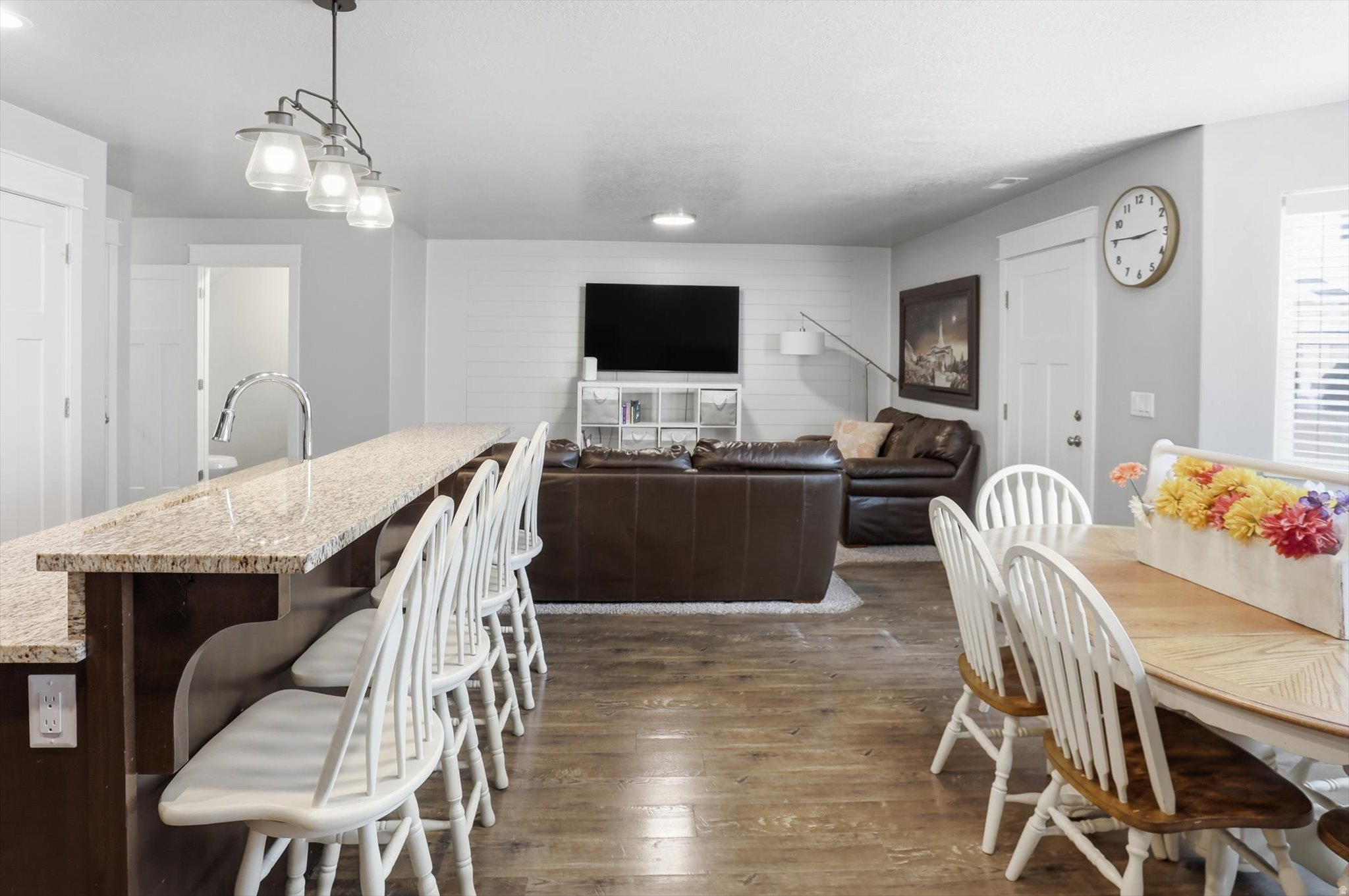 GREEN MEADOW VILLAS - Residential