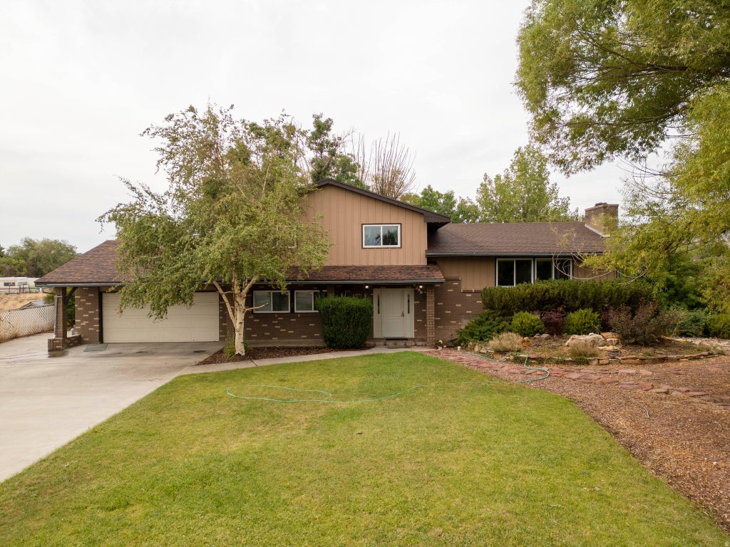 Photo of 2795 W 1100 N, Vernal, UT 84078 (MLS # 2182486)