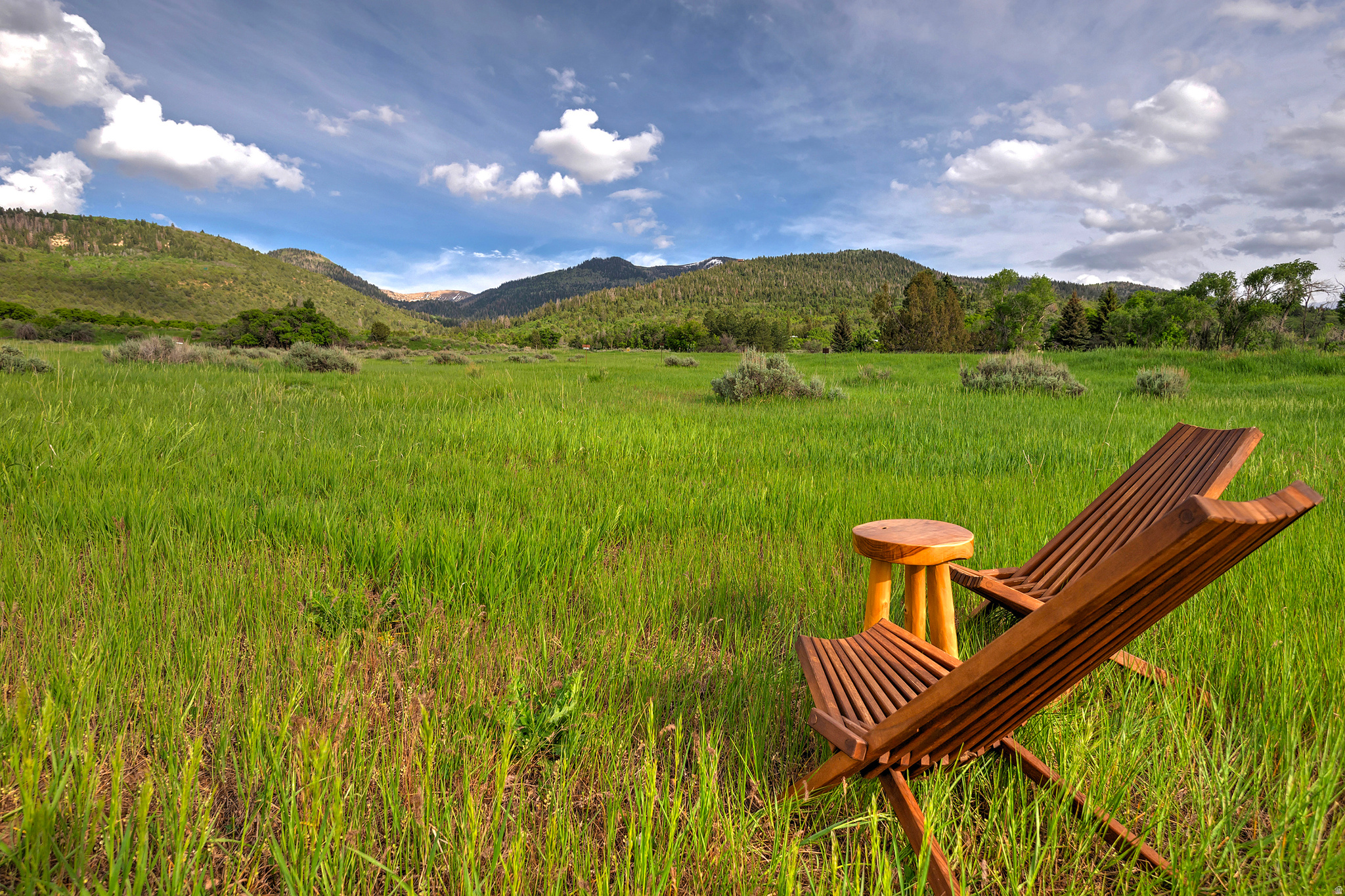 SUNDOWNER WEST - Land