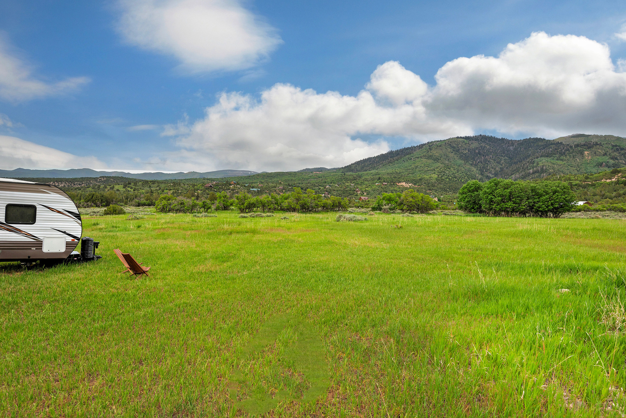 SUNDOWNER WEST - Land