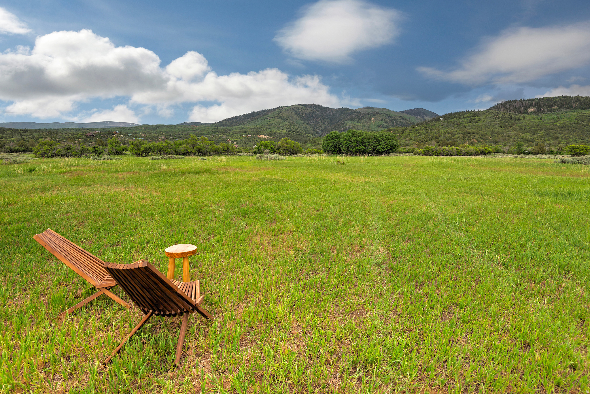 SUNDOWNER WEST - Land