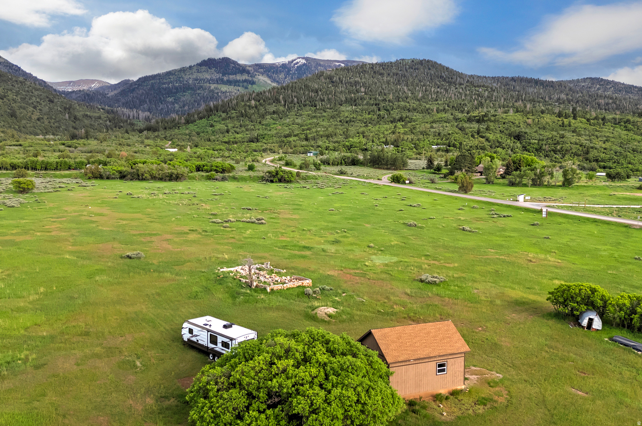 SUNDOWNER WEST - Land