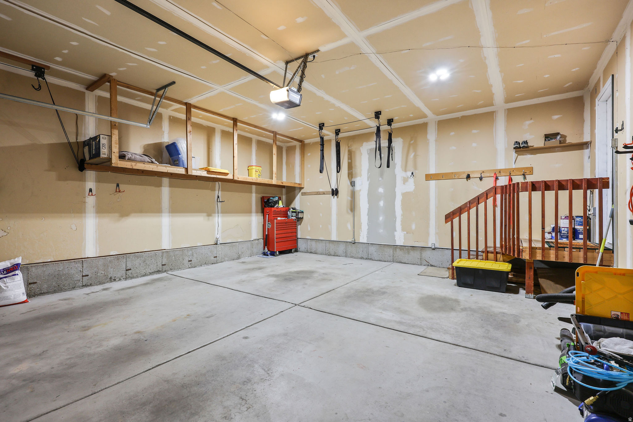 ERICKSON MEADOWS - Residential