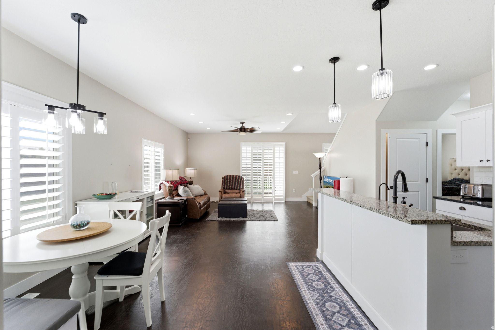 CEDAR HOLLOW TOWNHOMES - Residential