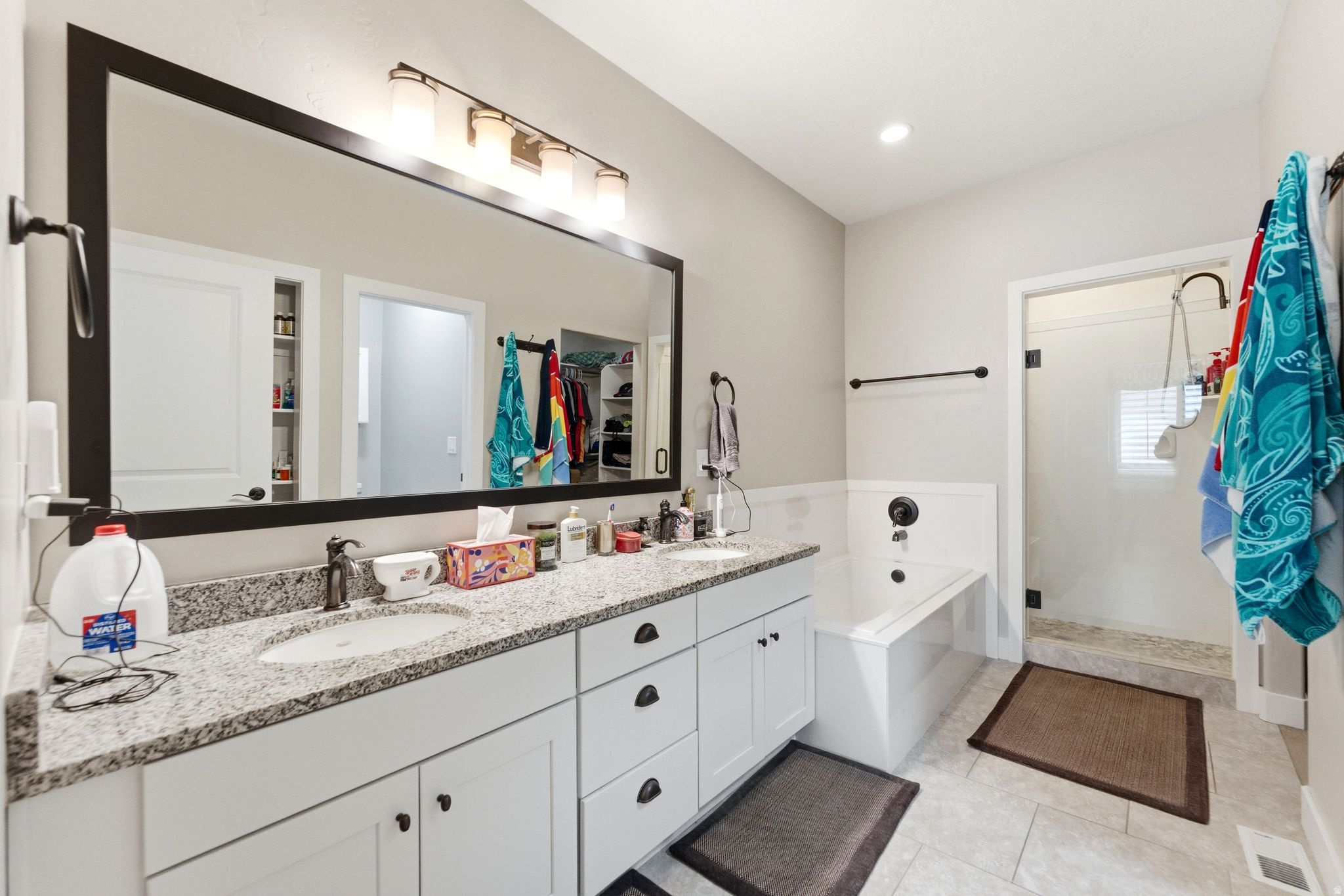 CEDAR HOLLOW TOWNHOMES - Residential