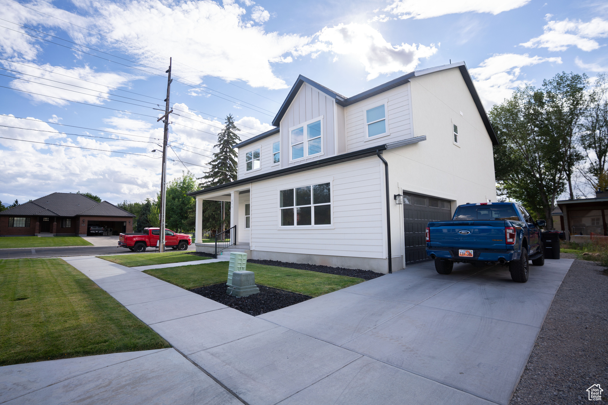 HOLDAWAY PARK - Residential