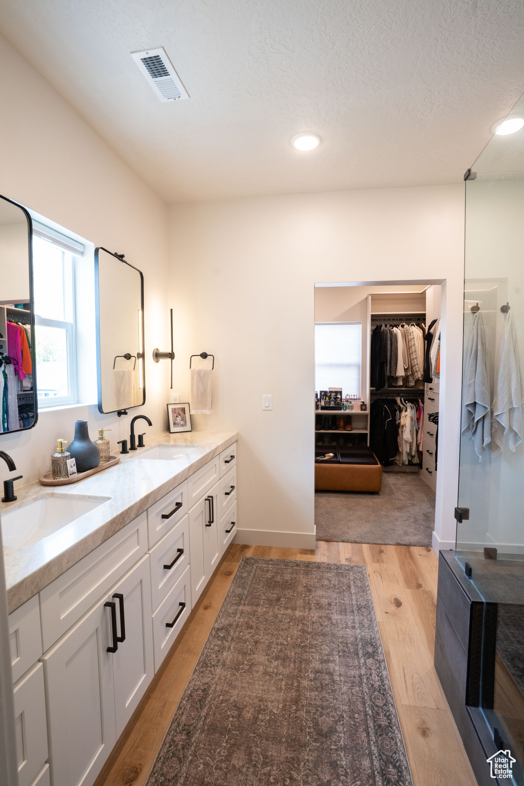 HOLDAWAY PARK - Residential