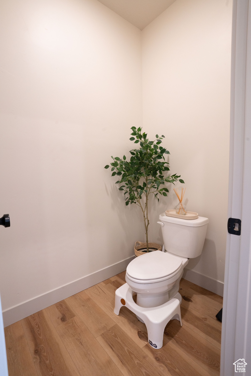 HOLDAWAY PARK - Residential