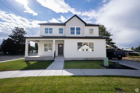 Photo of 211 N 650 E, Springville, UT 84663 (MLS # 2113266)