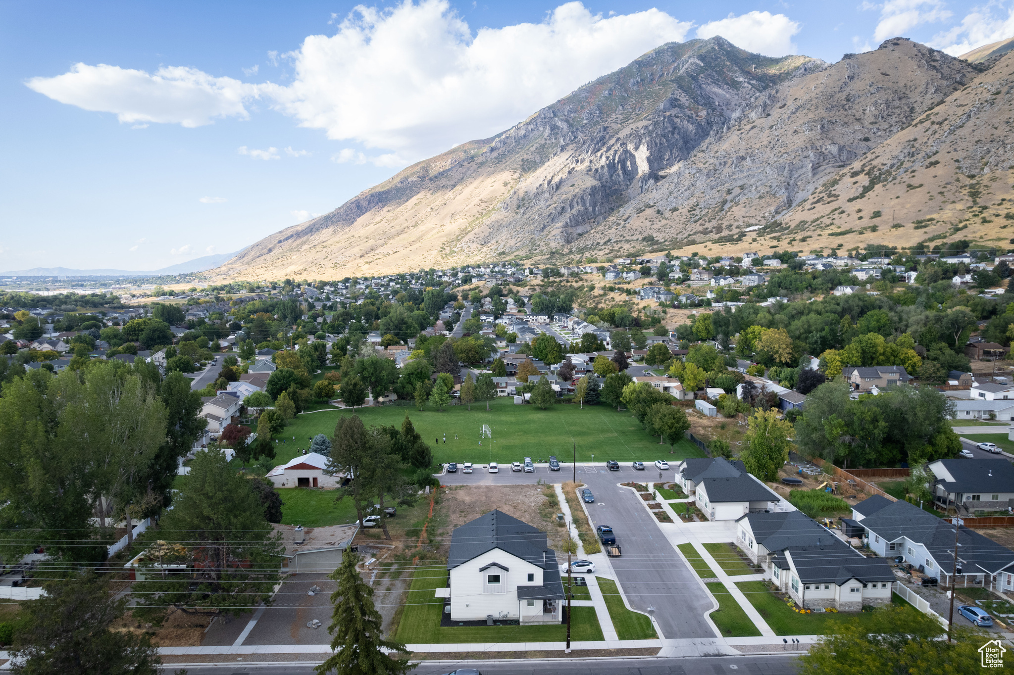 HOLDAWAY PARK - Residential