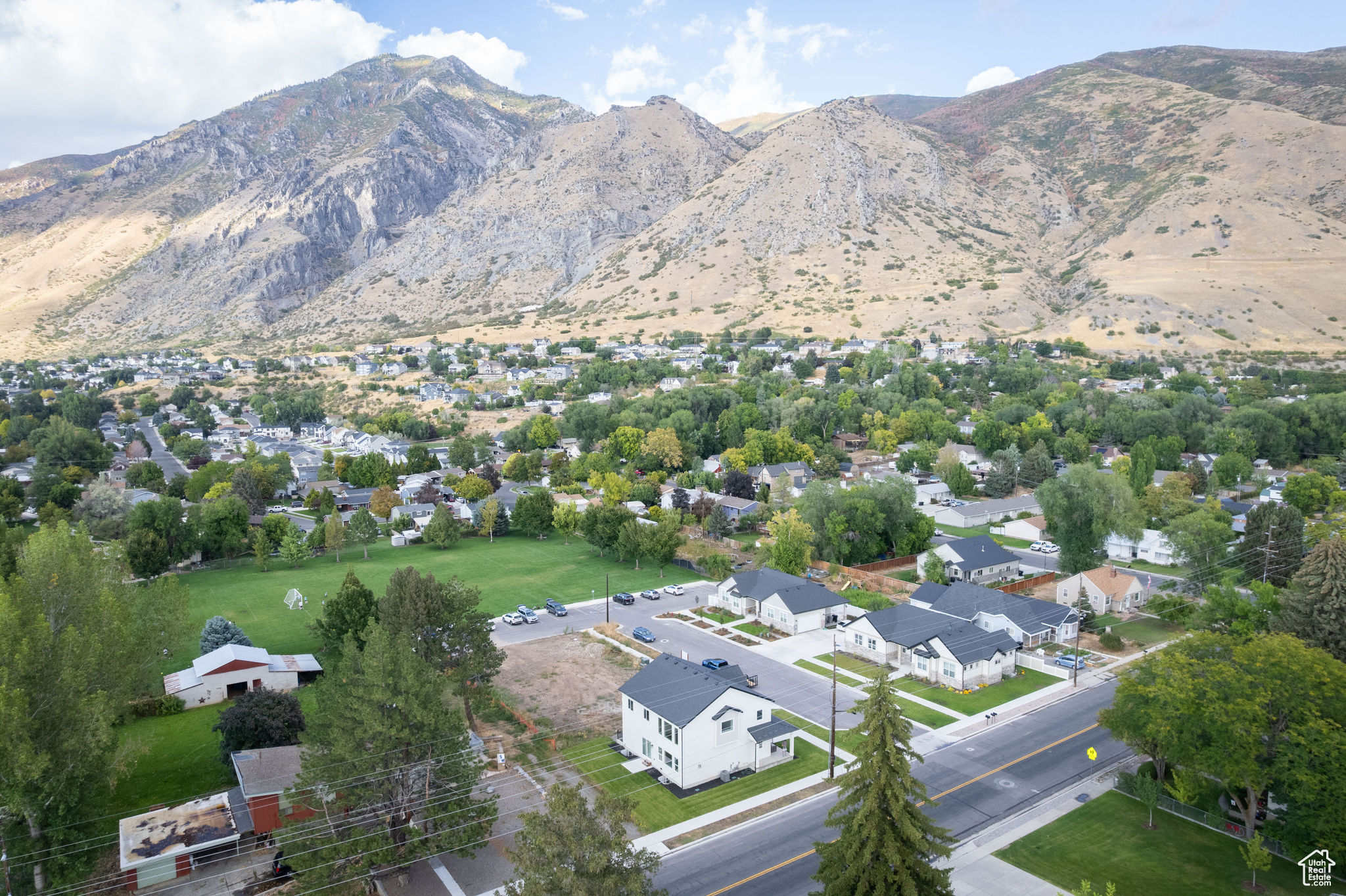 HOLDAWAY PARK - Residential