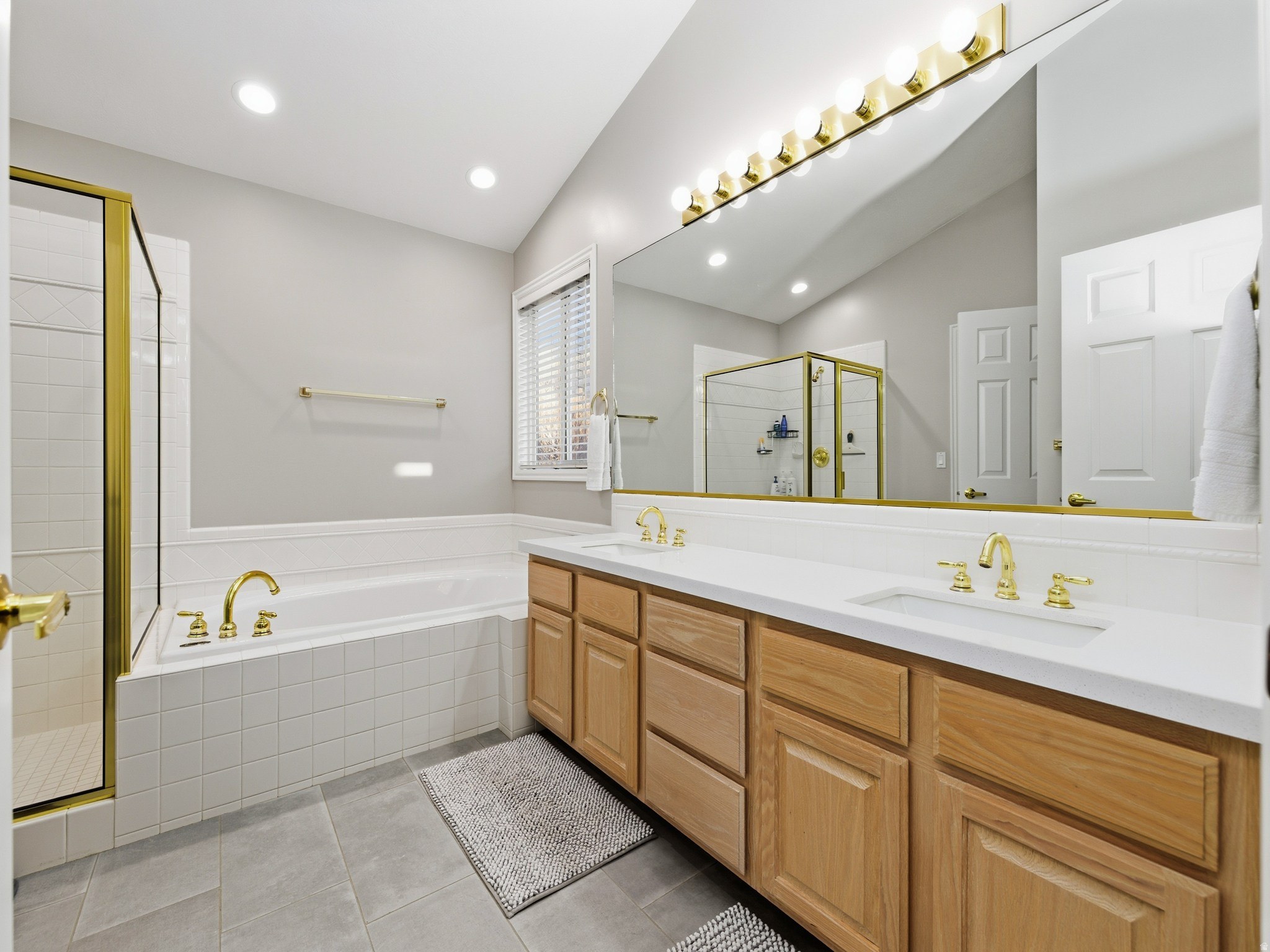 MASTERS - Residential