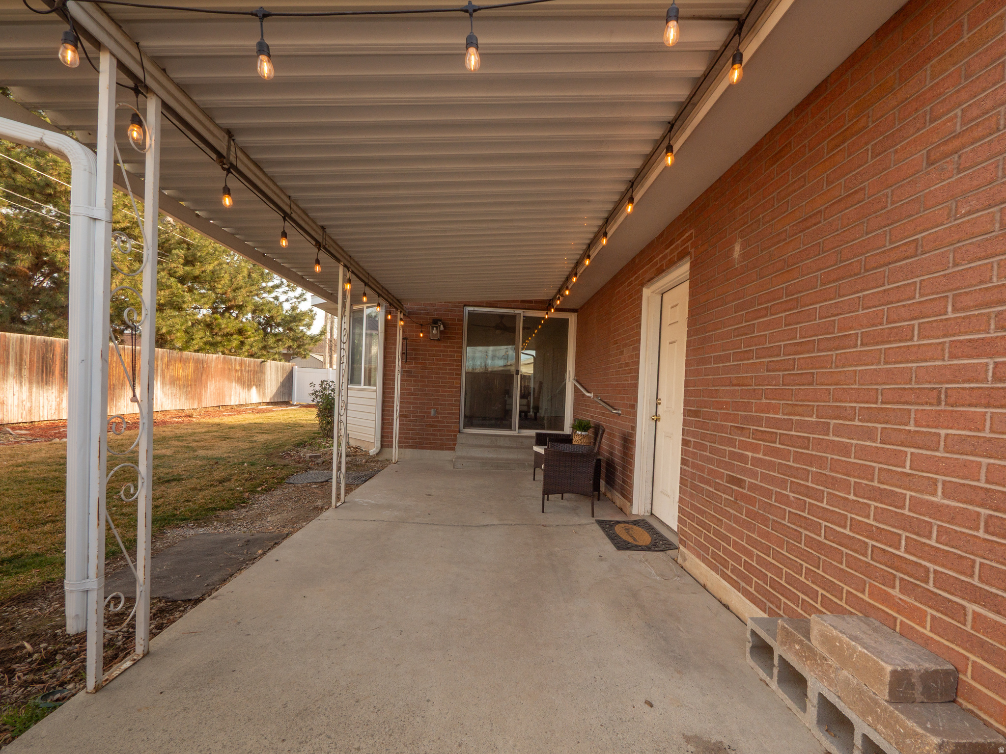 GOLDEN ACRES - Residential