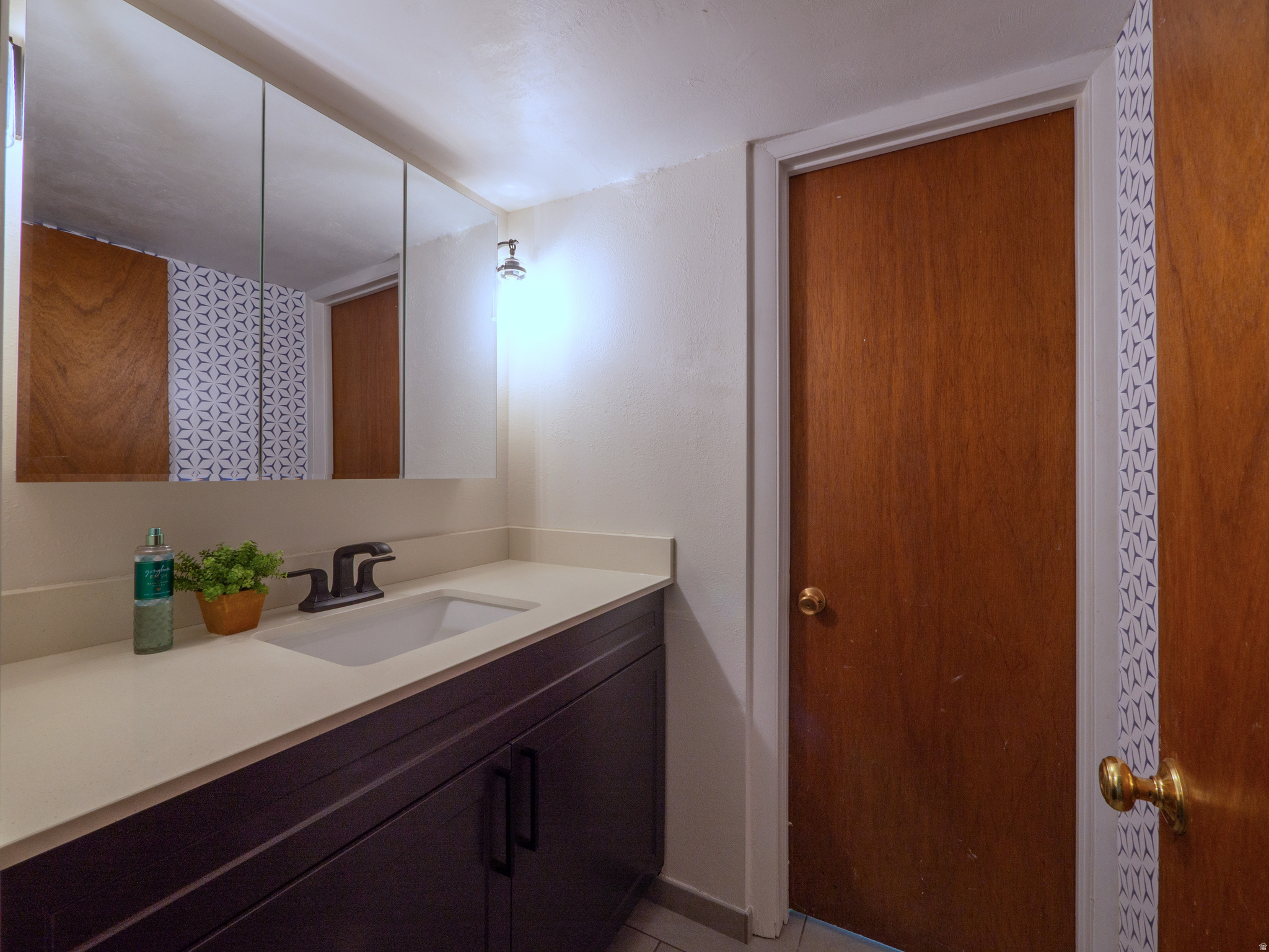 GOLDEN ACRES - Residential