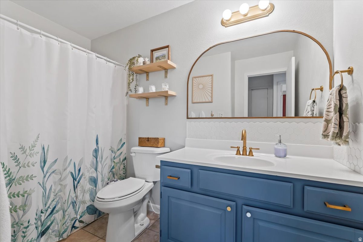 SUNCREST CONDO - Residential