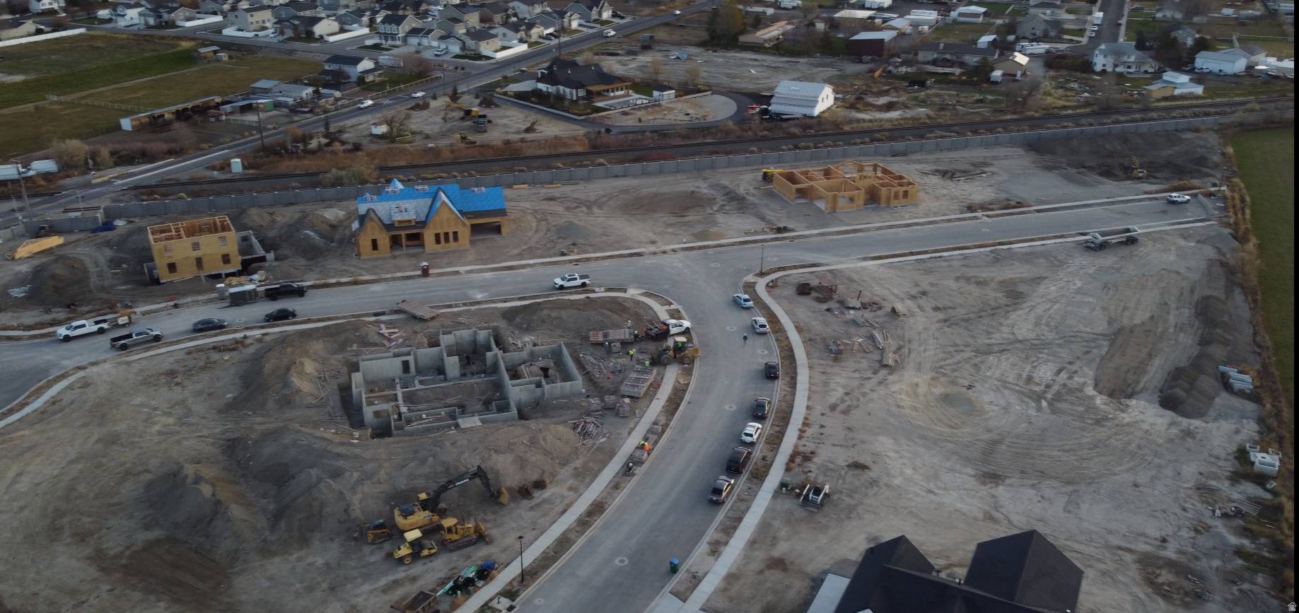 WHISPER HOLLOW ESTATES - Land