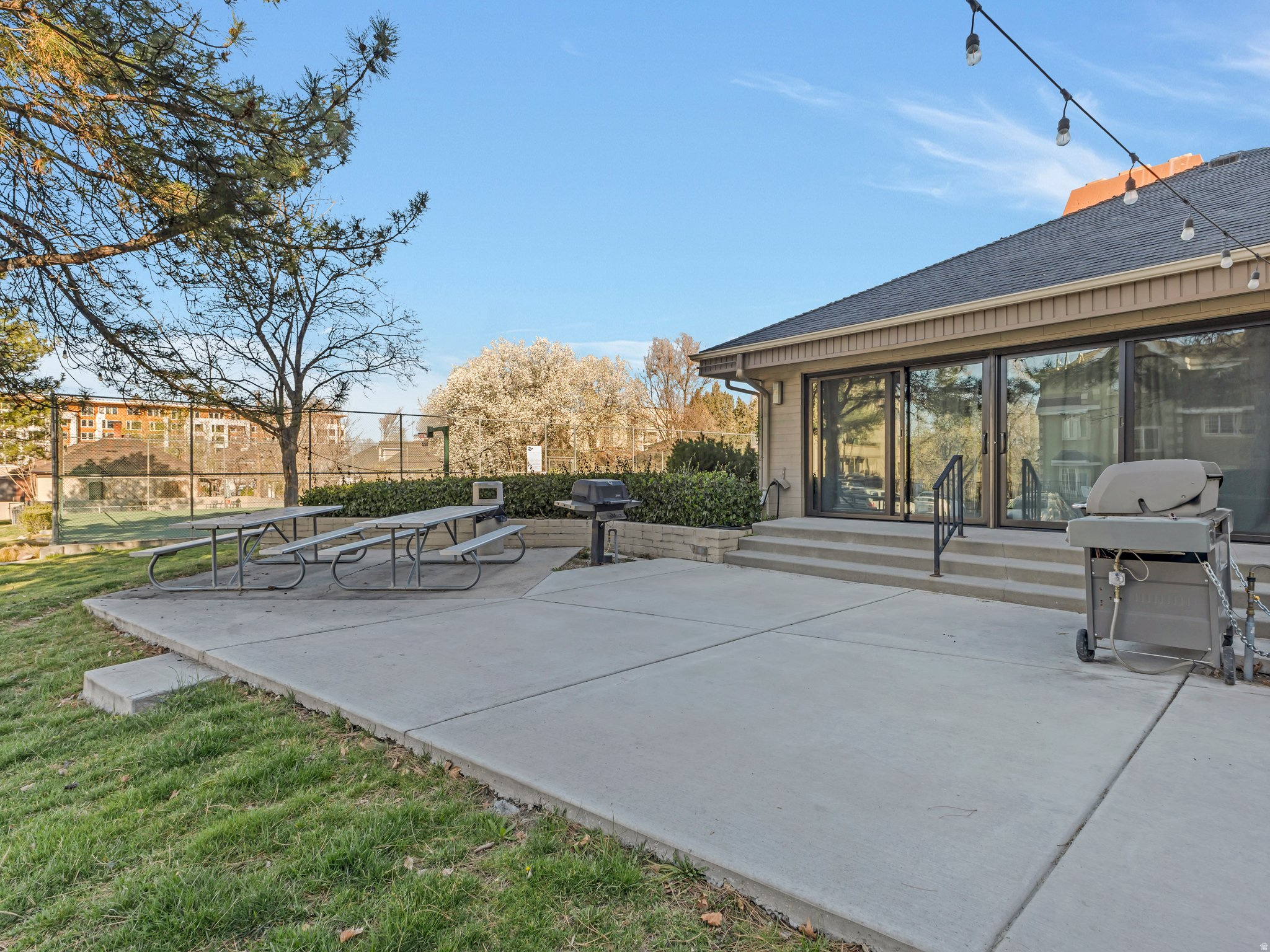 TOWNE PARK - Residential