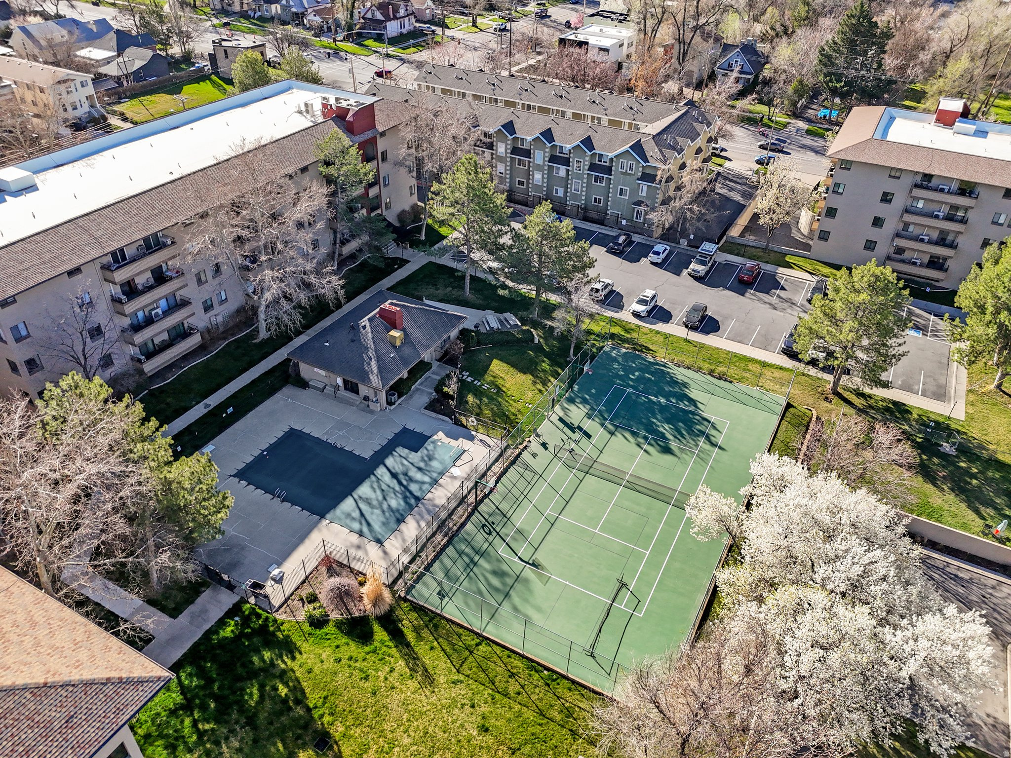 TOWNE PARK - Residential