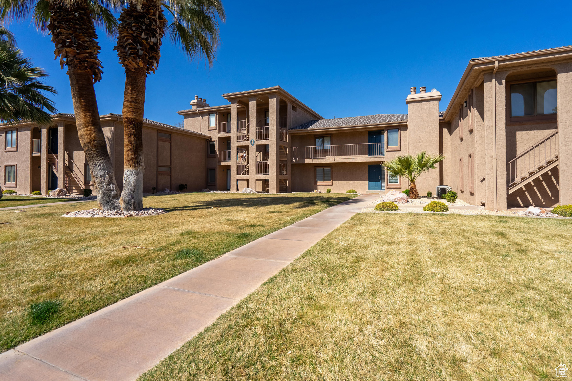 860 S Villlage Dr #Q-3, Saint George, Utah image 2