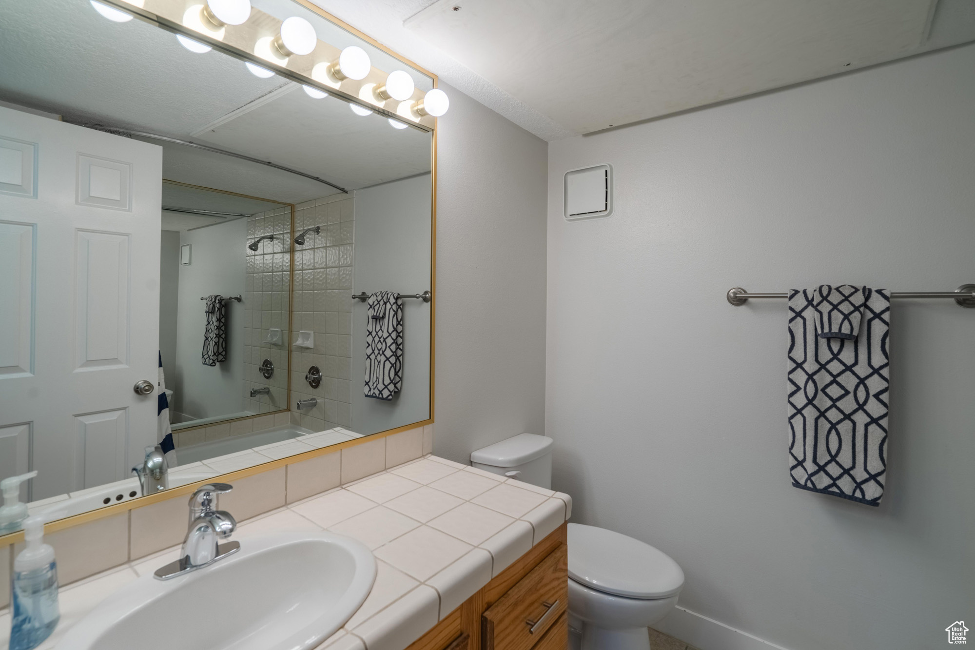 860 S Villlage Dr #Q-3, Saint George, Utah image 30